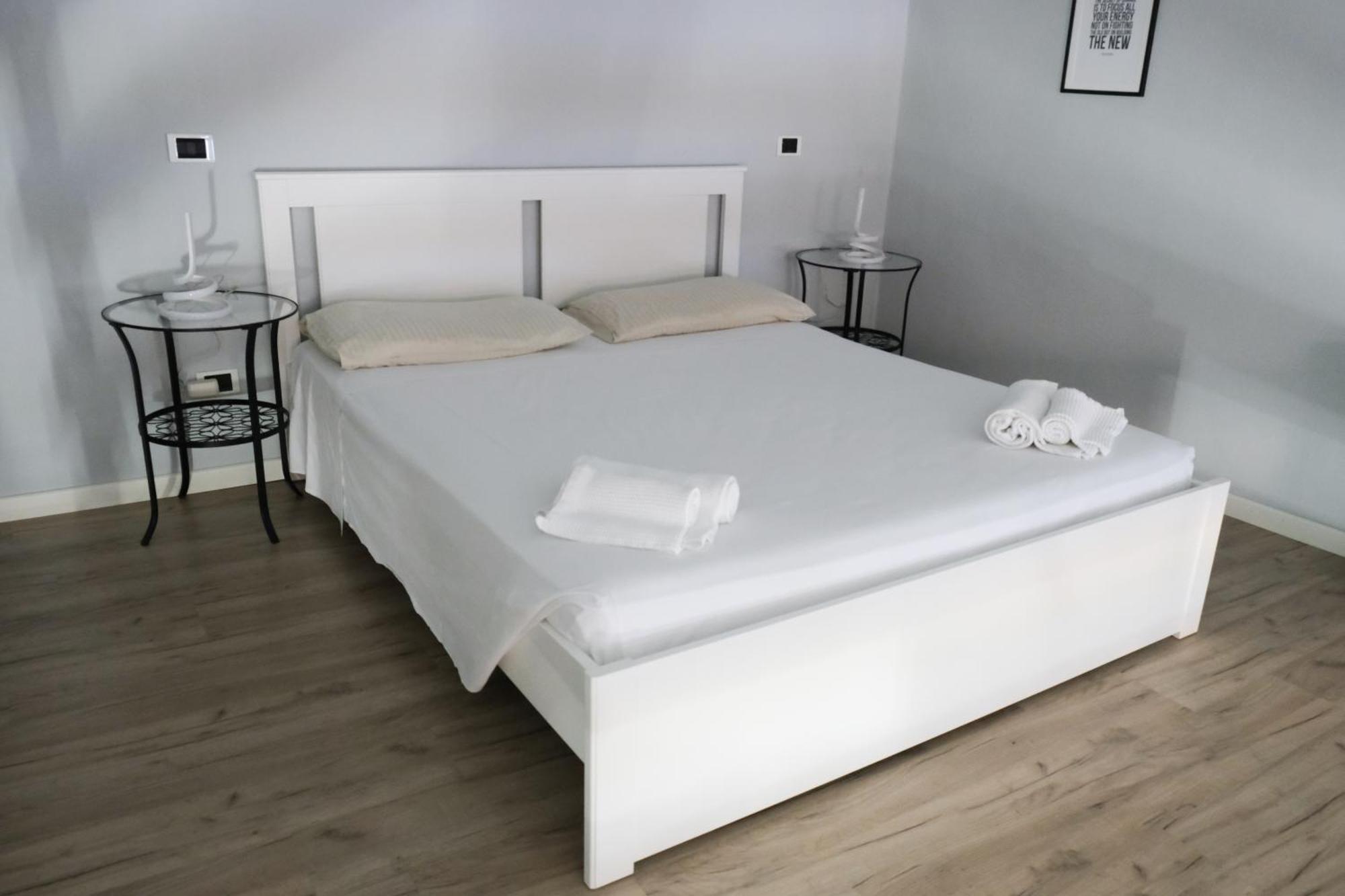 Carega City Center Apartment Верона Экстерьер фото